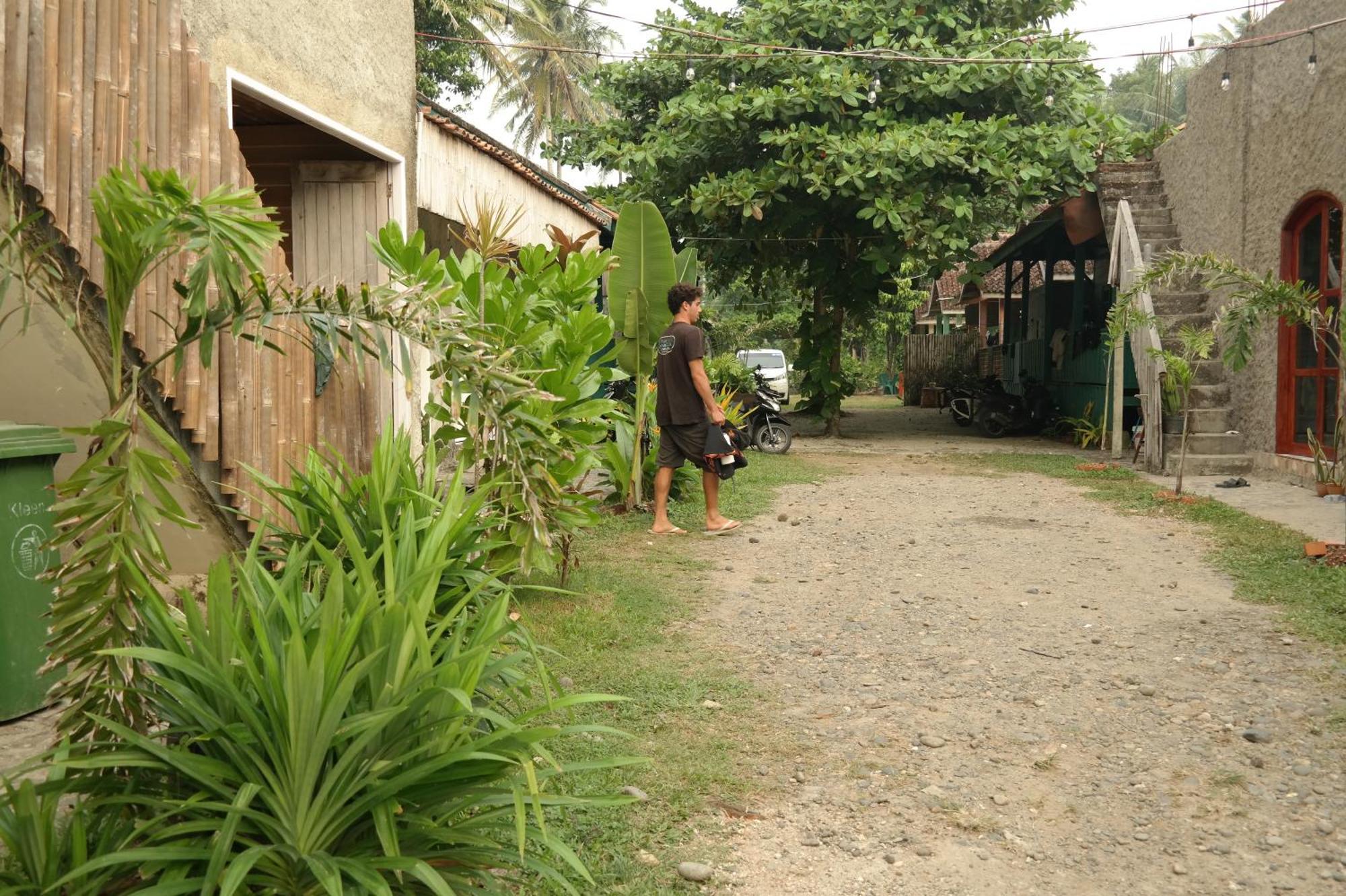 Cabana Surf And Stay Biha Exterior photo